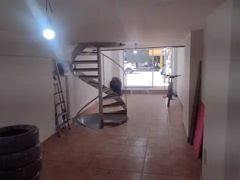 Local en Alquiler en Cordoba y Montevideo