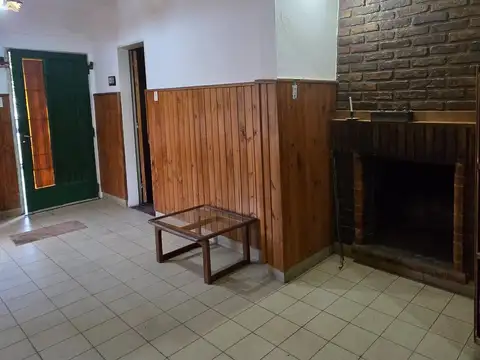 Casa en alquiler en Marcos Paz
