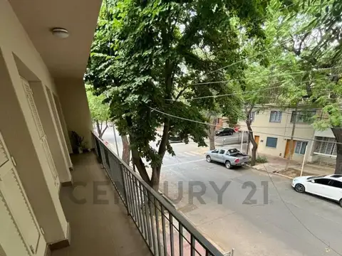 HERMOSO DEPARTAMENTO FRONTAL EN VENTA CIUDAD DE MENDOZA