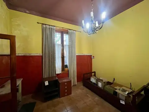 Casa en Venta en Castelar Sur, USD 180.000