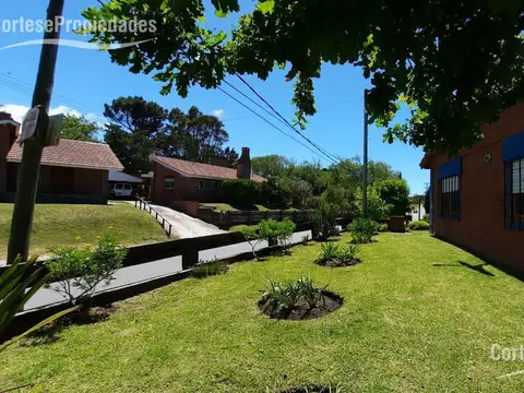 Casa en venta Mar de ostende sobre dos lotes unificados