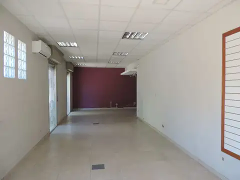 Local centrico ideal para escritorio profesional