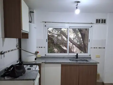 Depto. de 2 amb. en alquiler | Berazategui Centro