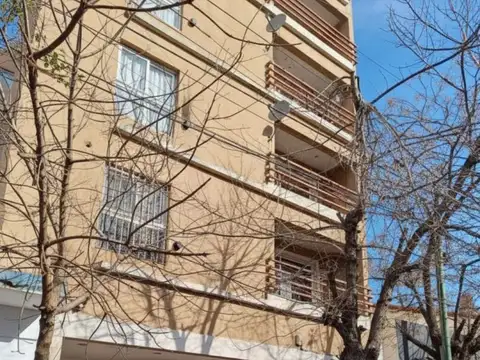 Depto. de 2 amb. en alquiler | Berazategui Centro