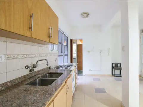 Depto Tipo Casa 3 ambientes con 2 baños