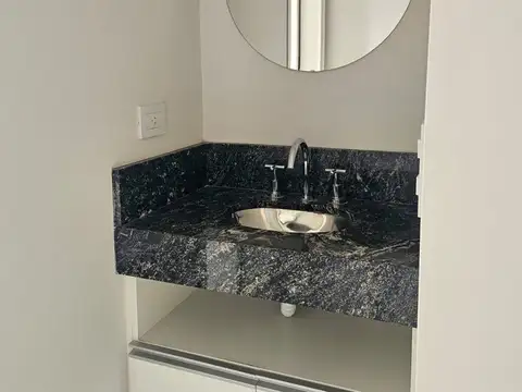 Depto Tipo Casa en Venta con 1 cocheras
