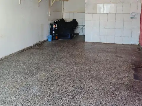 Local comercial 4x8  solanet