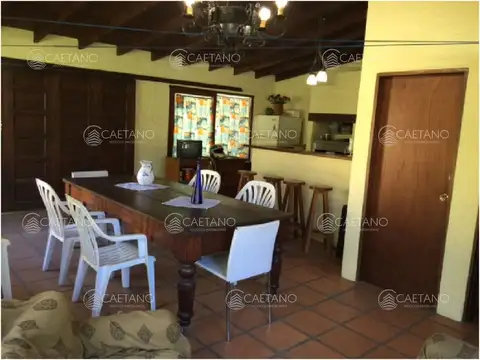 Casa en Alquiler Temporal en Cantegril, USD 13.000