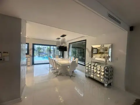 Casa en alquiler amoblado en el Barrio El Yacht, Nordelta