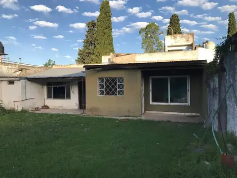 CASA PH EN VENTA EN LOS POLVORINES