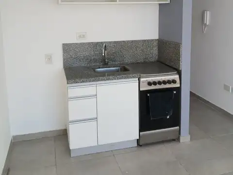 Monoambiente moderno con balcón / amenities