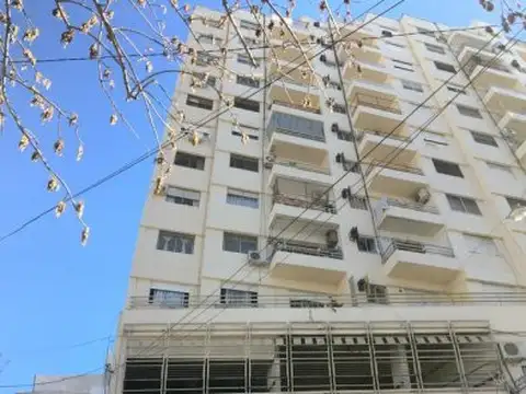 Cochera en Venta en Abasto, Rosario