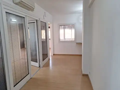 OFICINA O CONSULTORIO EN EL CENTRO DE RAMOS MEJIA