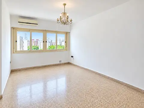 8 y 55. Departamento  1 Dormitorio  en alquller. Luminoso. Exelente estado.