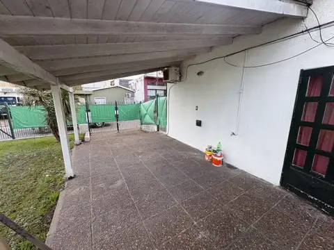 Depto Tipo Casa en Alquiler de 1 dormitorio