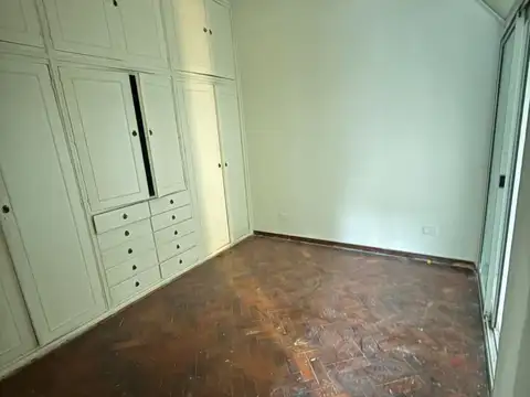 Departamento en Alquiler en Parque Centenario, $ 800.000