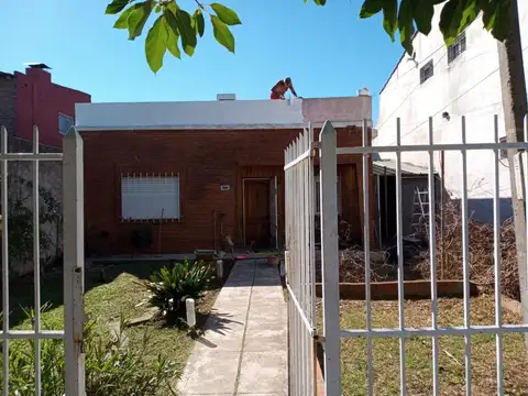 Casa en venta en Temperley