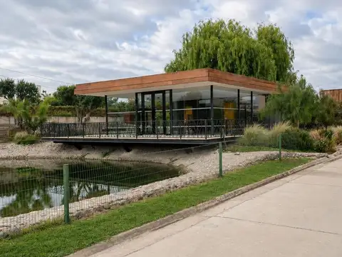 Casa en Venta en Luzuriaga, USD 245.000