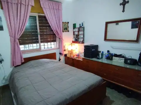 Casa en Venta con 4 cocheras