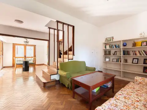 Casa en Venta en Vicente Lopez Vias / Maipu, USD 345.000