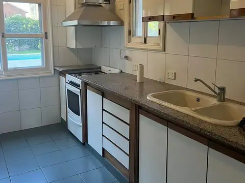 Casa en Alquiler 25 años
