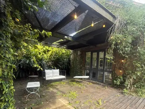 Casa 6 ambientes con 5 baños