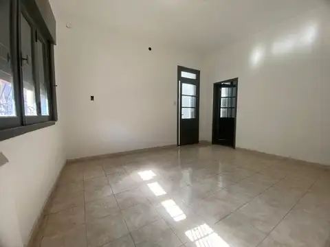 VENTA CASA 4 AMBIENTES TABLADA