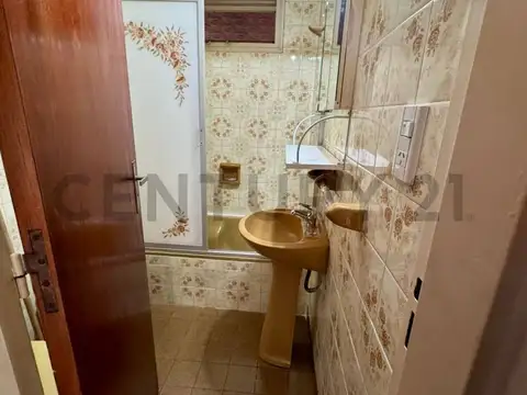 Venta Dpto 2 ambientes con balcón En Ramos Mejía