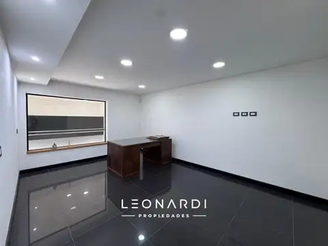 Local en Alquiler en Belén de Escobar, $ 1.600.000