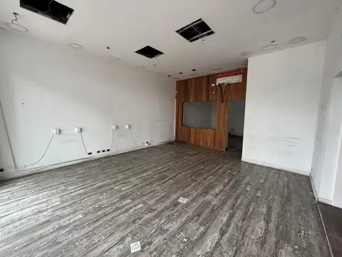 VENTA LOCAL EN OLIVOS