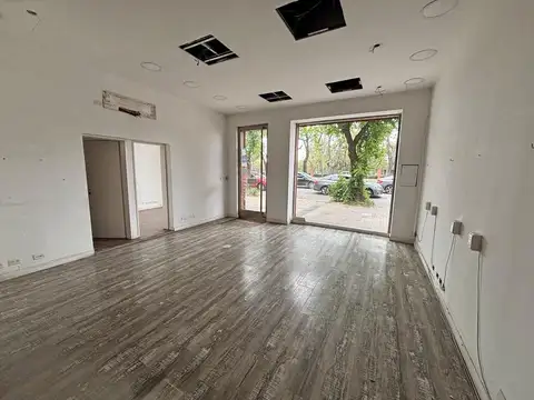 Local en Venta 55 años