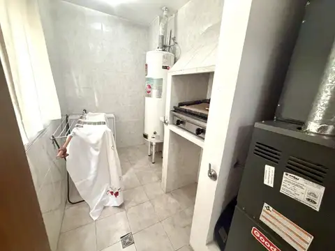 Departamento en Alquiler con 1 cocheras