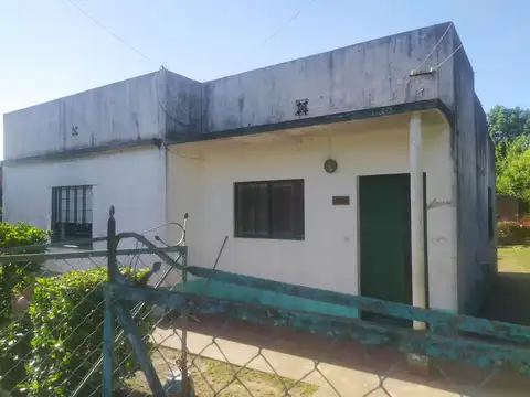 Casa - Venta - Argentina, Lobos - Lincoln 2600