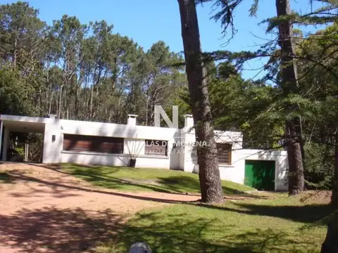 Casa 4 dormitorios en Portezuelo!