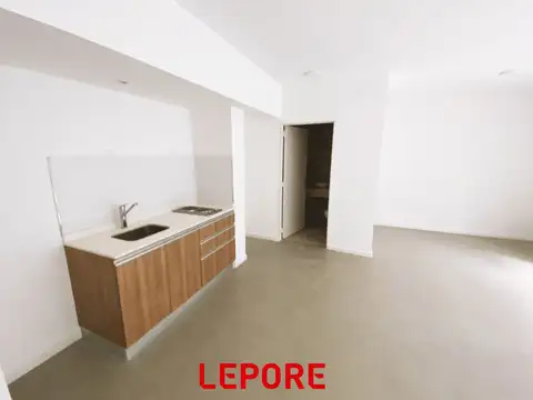 Avenida San Martín 1700, Piso 1