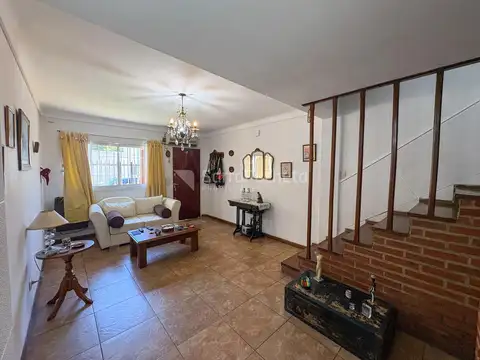 Venta Dúplex 3 ambientes con patio y parrilla en Morón