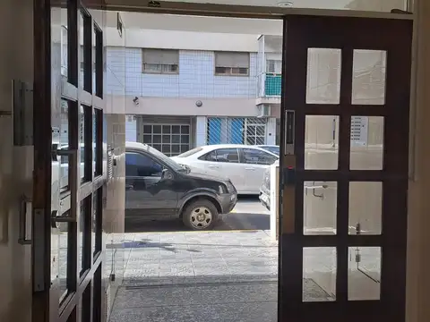 Departamento de 3 ambientes, súper luminoso, con lavadero independiente
