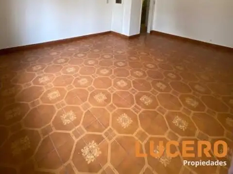 Depto Tipo Casa en Alquiler de 3 ambientes