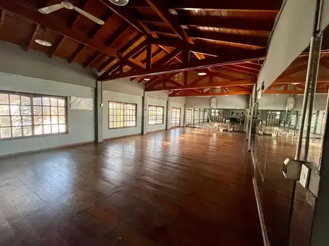 Local en Venta en Castelar Norte, USD 185.000