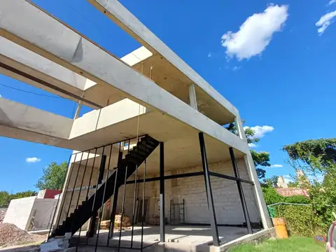 VENTA OFICINA SOBRE RUTA 9. FINANCIACION