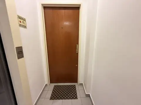 lavalle 2400, Piso 5