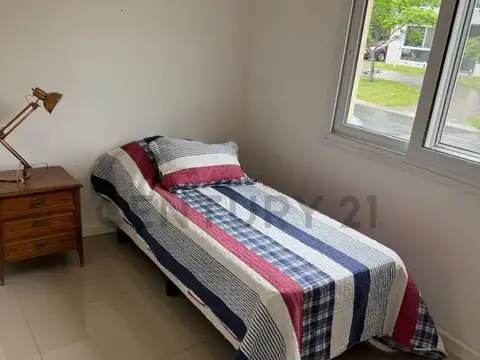 Oficina en Venta con 3 cocheras