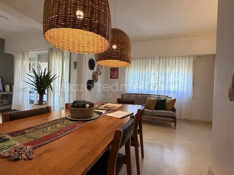 Departamento 6 ambientes con 2 baños
