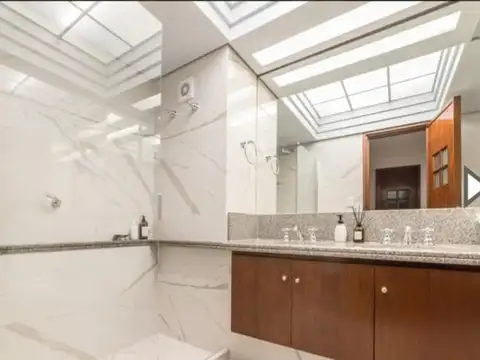 Casa 6 ambientes con 3 baños