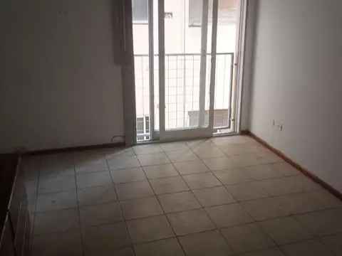 Departamento en alquiler en Monte Castro