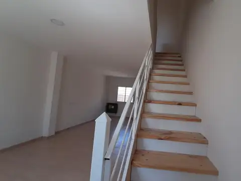 Casa en Alquiler en Campana, $ 830.000