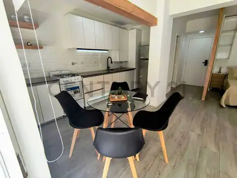 Falucho 2300, Piso 1