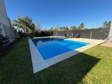 Casa 5 ambientes con 2 baños