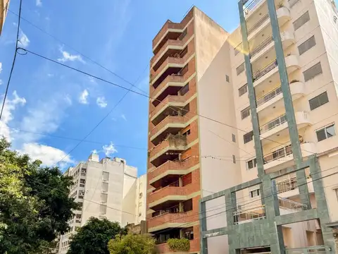 Departamento en Venta de 6 ambientes
