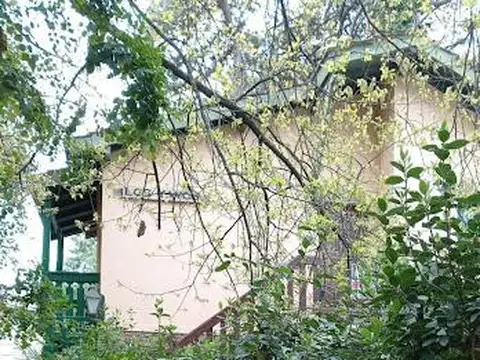 Avenida 8 e/ Avenida Buenos Aires y 101